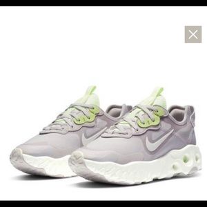 Nike React Art3mis "Platinum Violet" Women's Shoe
Size 9.5